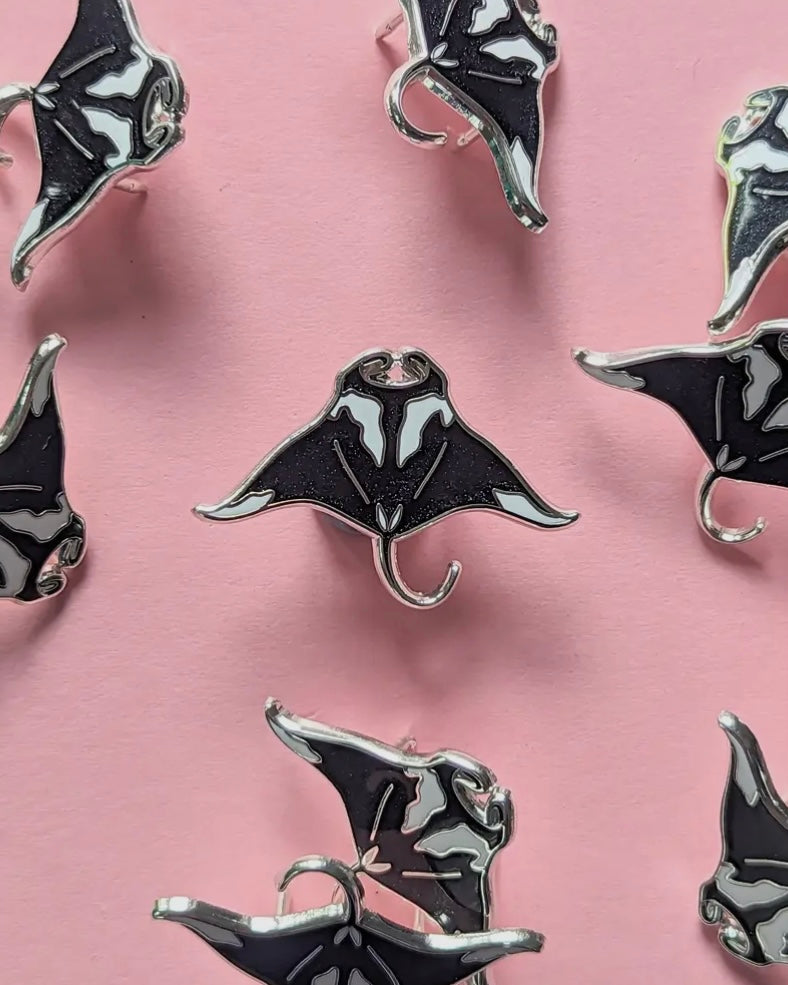 Manta Ray Pin