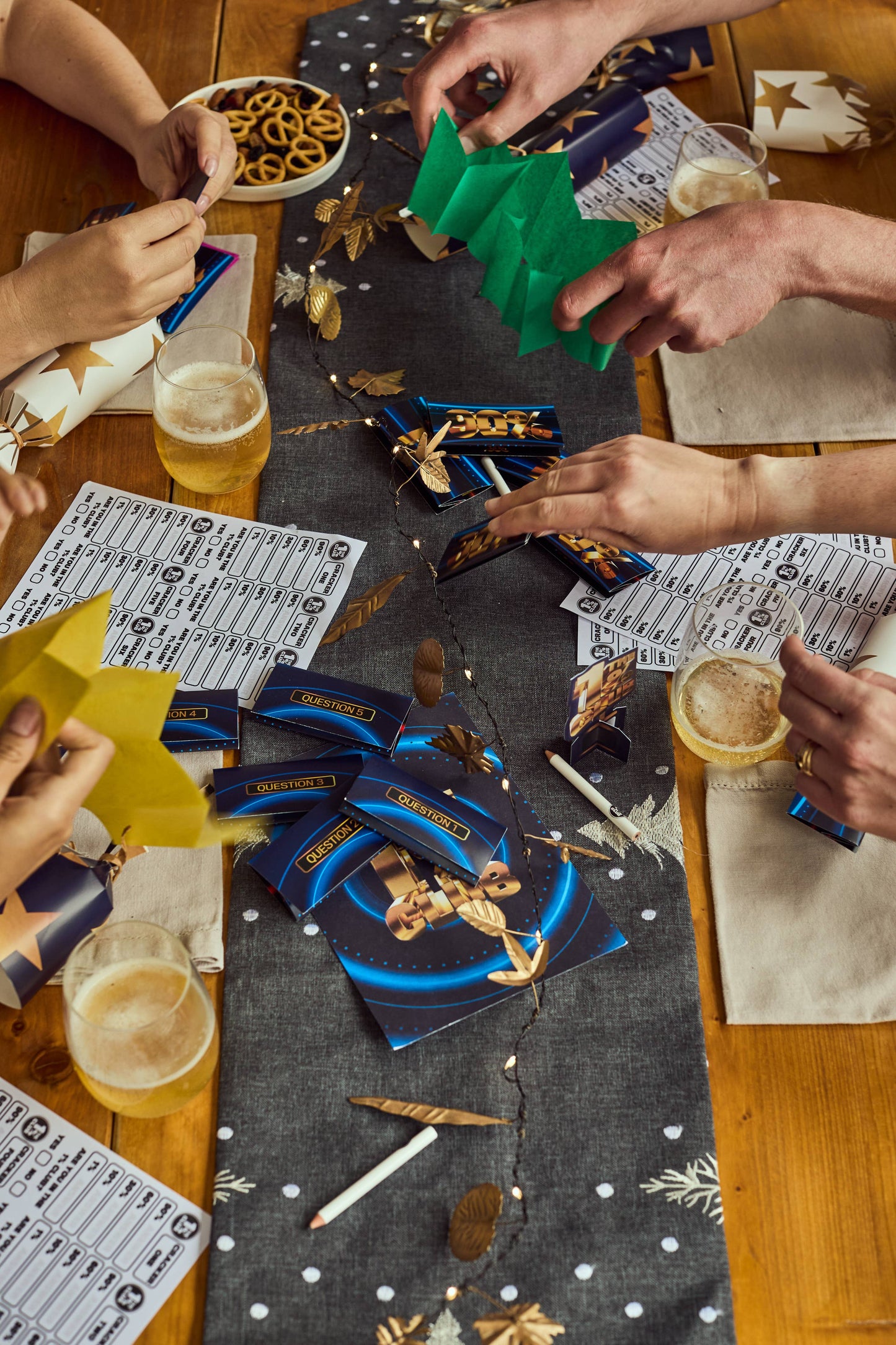 The 1% Club Christmas Crackers