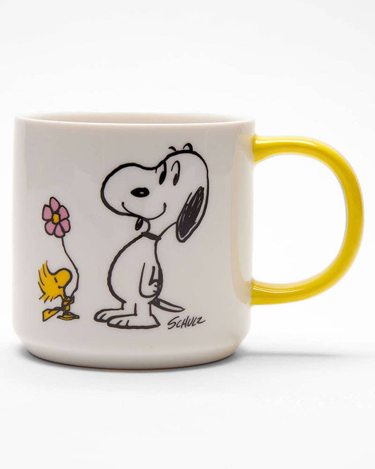 Mug with Snoopt and Woodstock cartoon characters design on a white background
