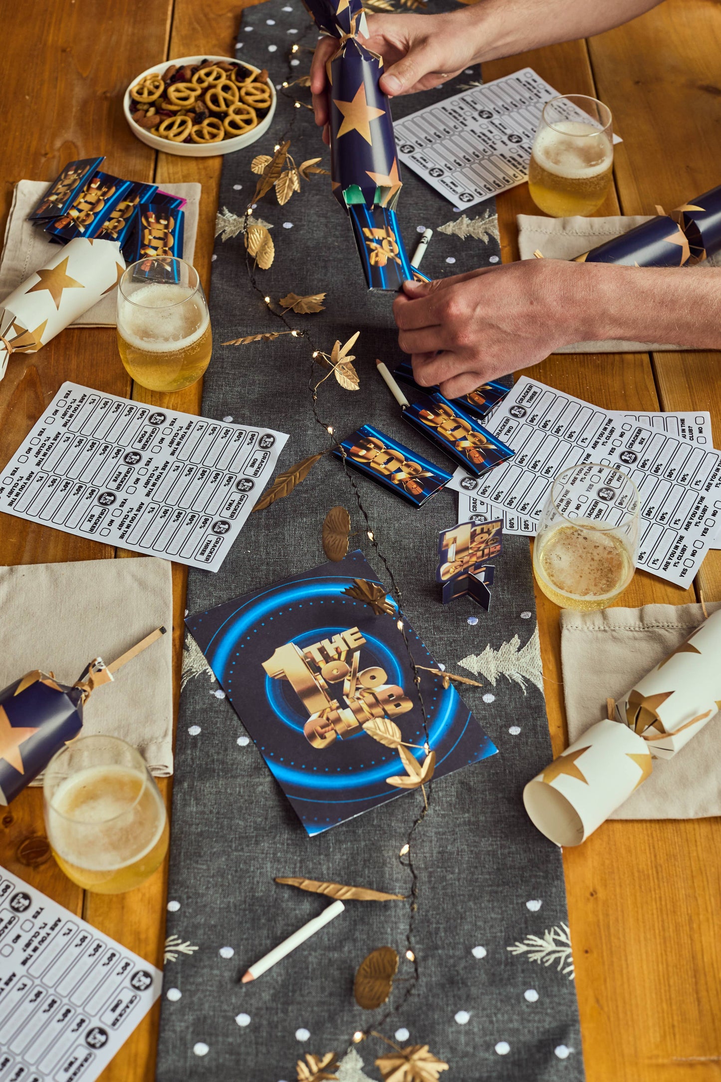 The 1% Club Christmas Crackers